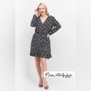 Miss Sefridge New Polka Dot Long sleeve Dress